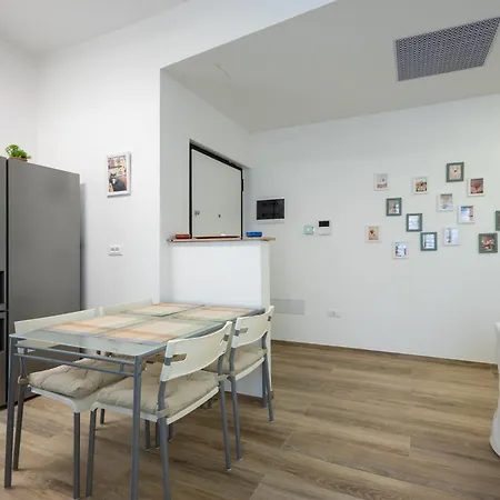 Nadia Flat - 10 Minutes From The